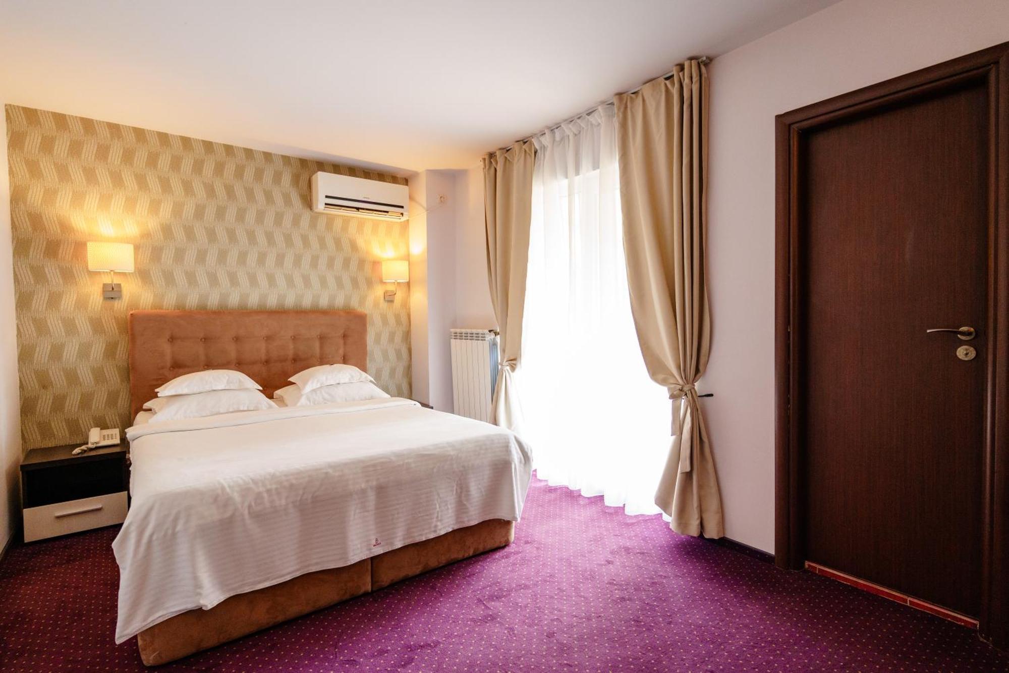 Bacolux Afrodita Resort&SPA, Herculane Băile Herculane Exterior foto